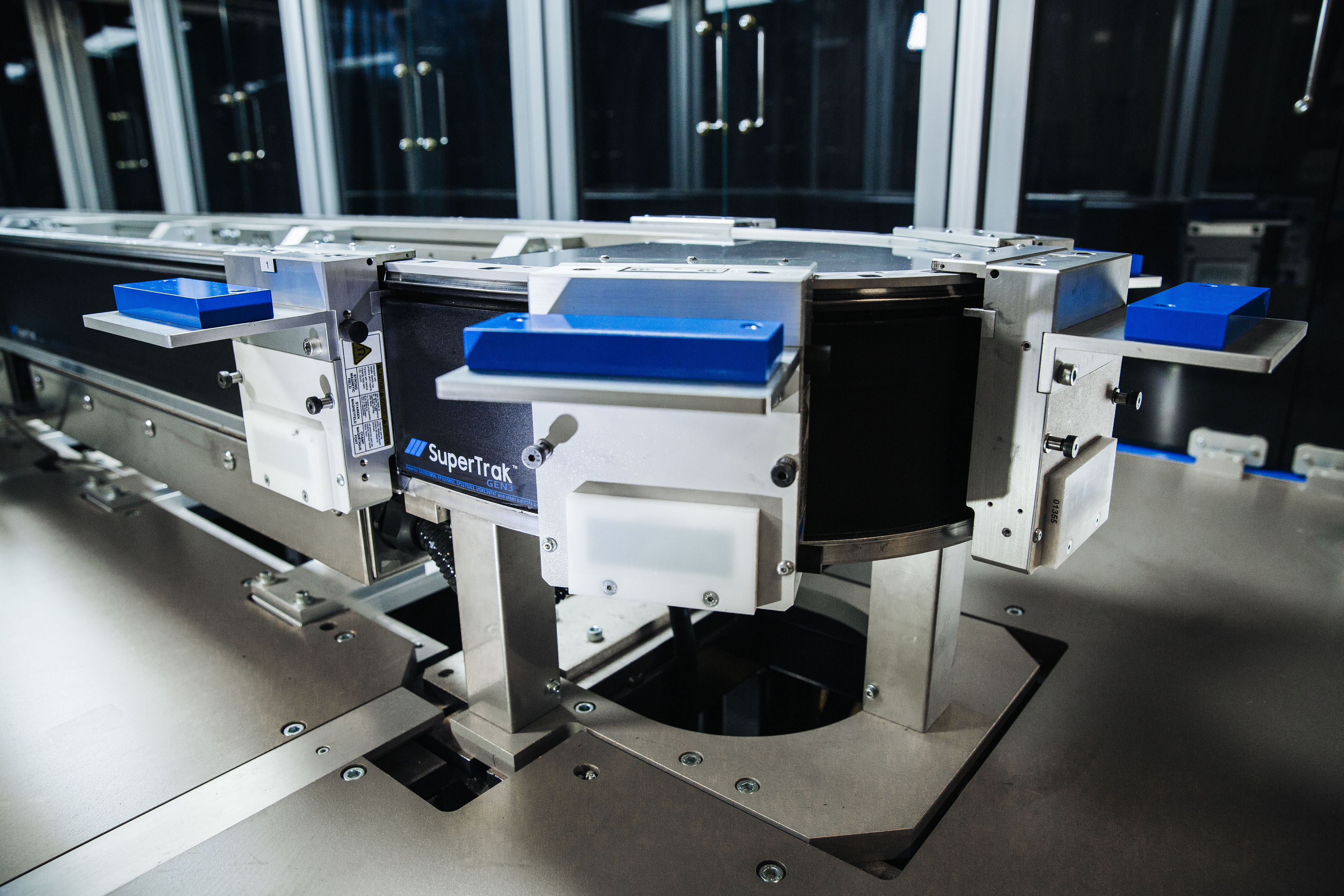 Simplify Load and Unload Tooling Using The New SuperTrak CONVEYANCE™ Easy Sync Feature